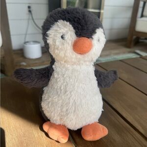 Jellycat Bashful Penguin Plush – (No Box) 🐧